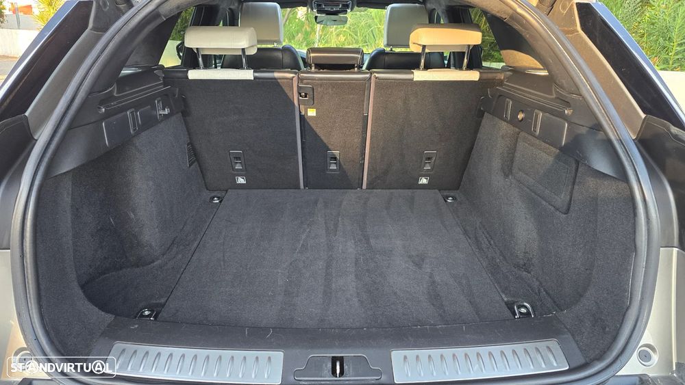 Land Rover Range Rover Velar 3.0d R-Dynamic - 16