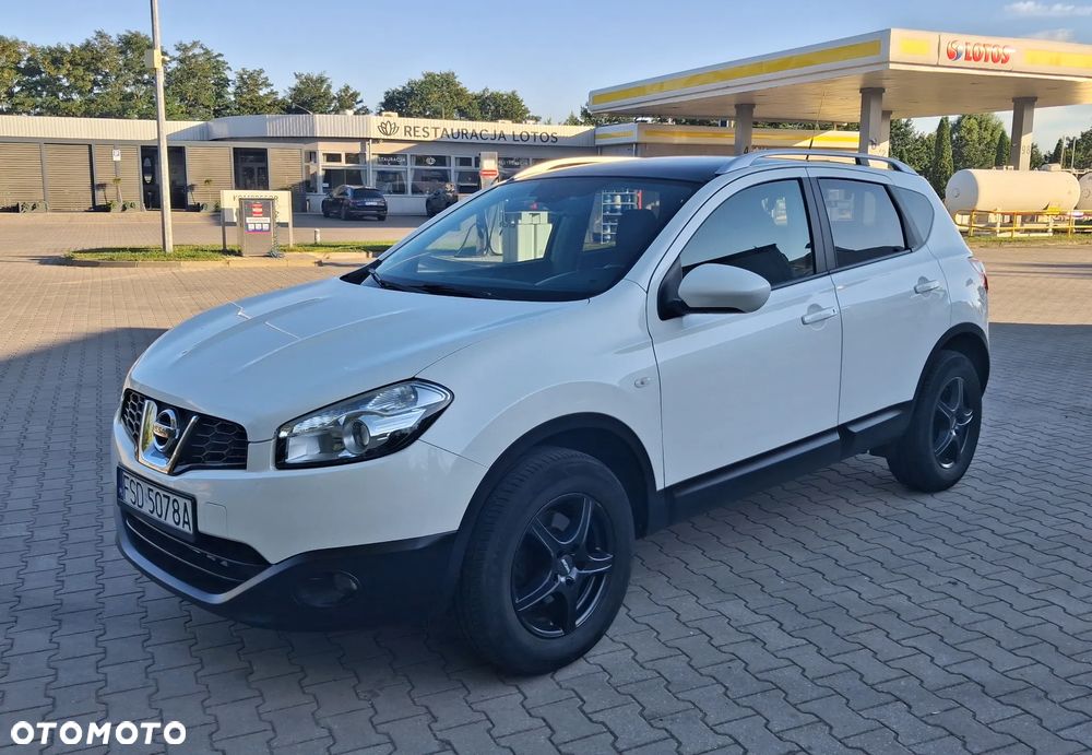 Nissan Qashqai 1.6 Tekna CVT - 2