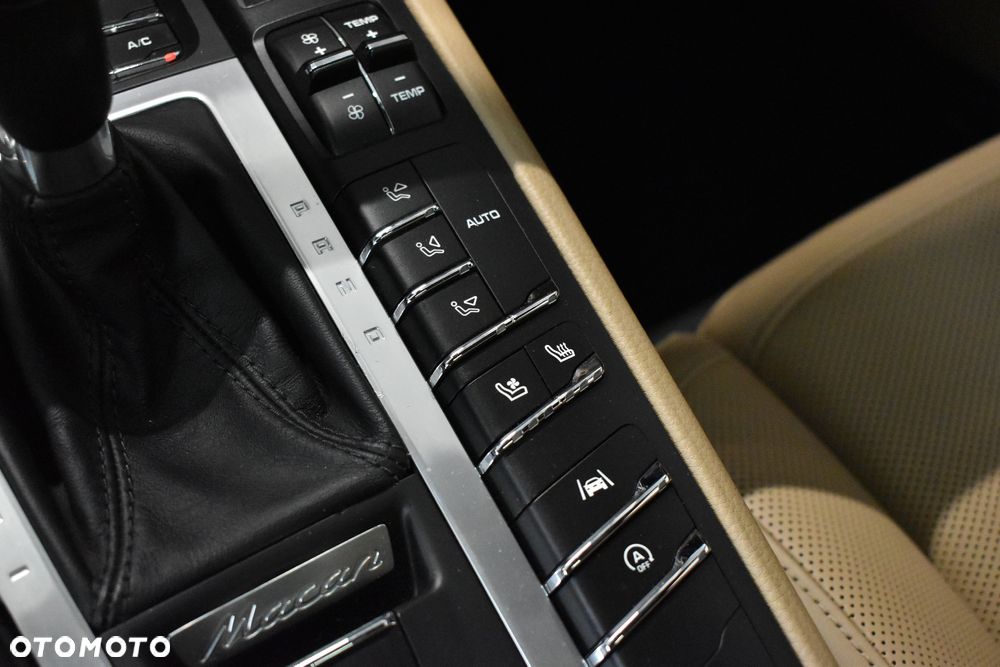 Porsche Macan Standard - 27