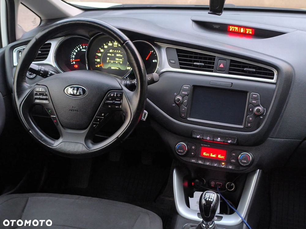 Kia Ceed 1.6 GDI L Business Line - 21