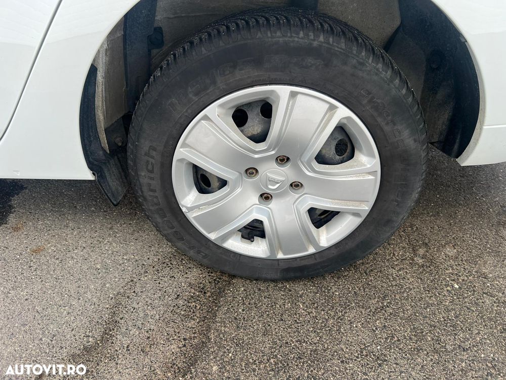 Dacia Logan 0.9 TCe Laureate - 8