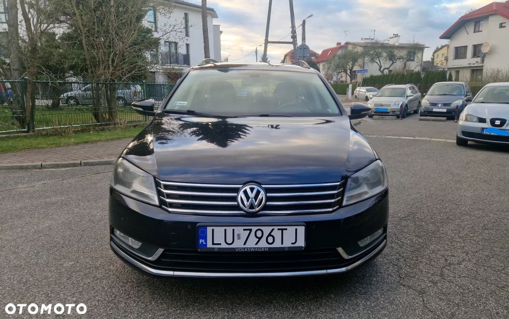 Volkswagen Passat - 2