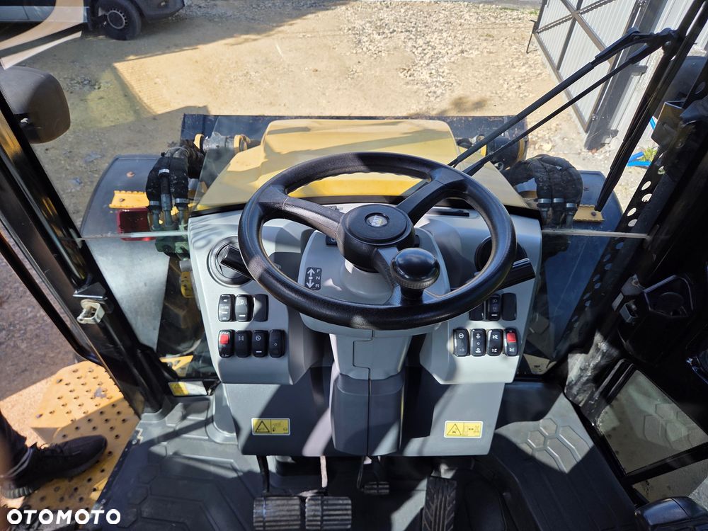 Caterpillar 444f2 - 8