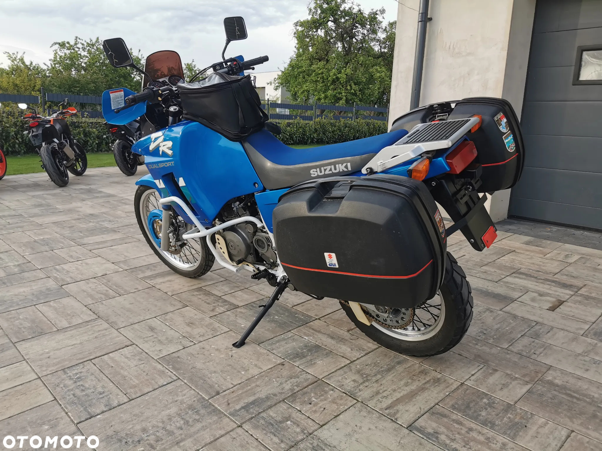 Suzuki DR - 5