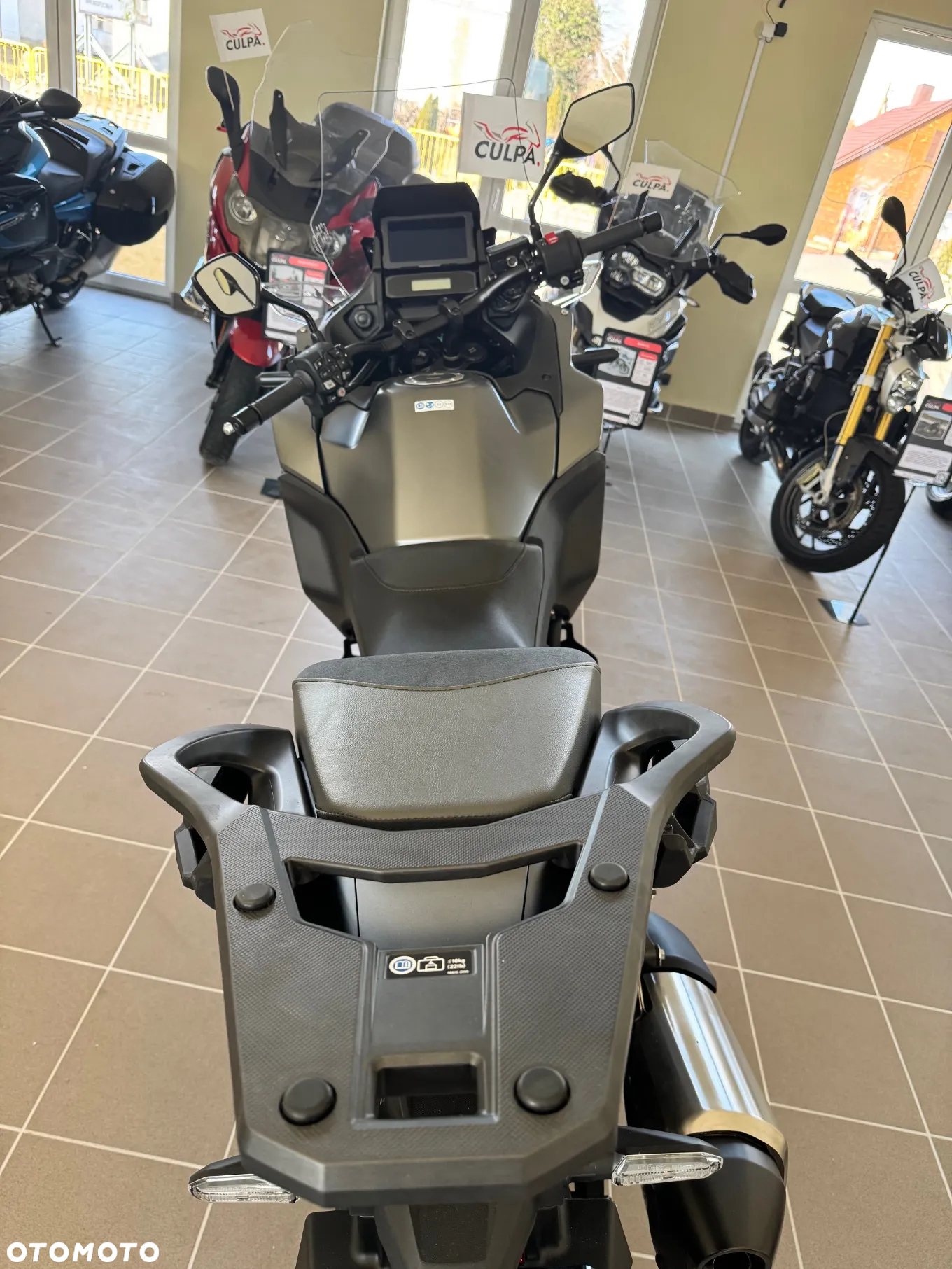 Honda NT - 17