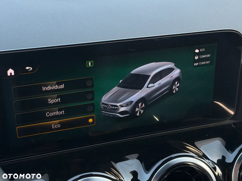 Mercedes-Benz GLA 200 Style - 19