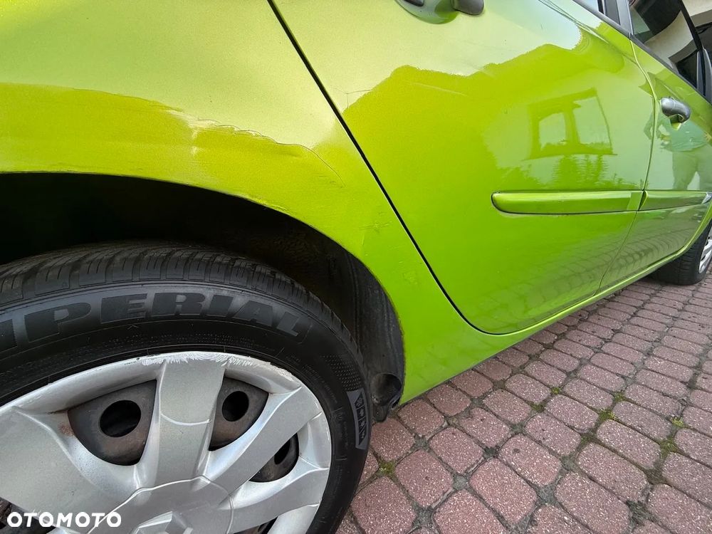 Renault Clio - 7