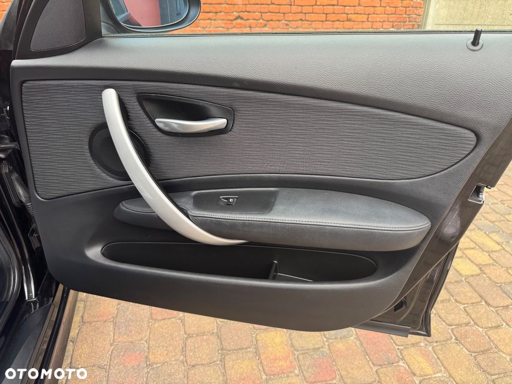 BMW Seria 1 120d - 15