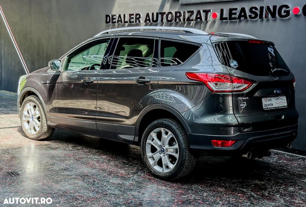 Ford Kuga 2.0 TDCi 4WD Powershift Titanium - 11