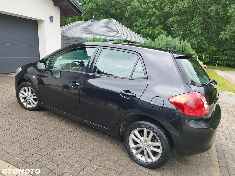 Toyota Auris - 2