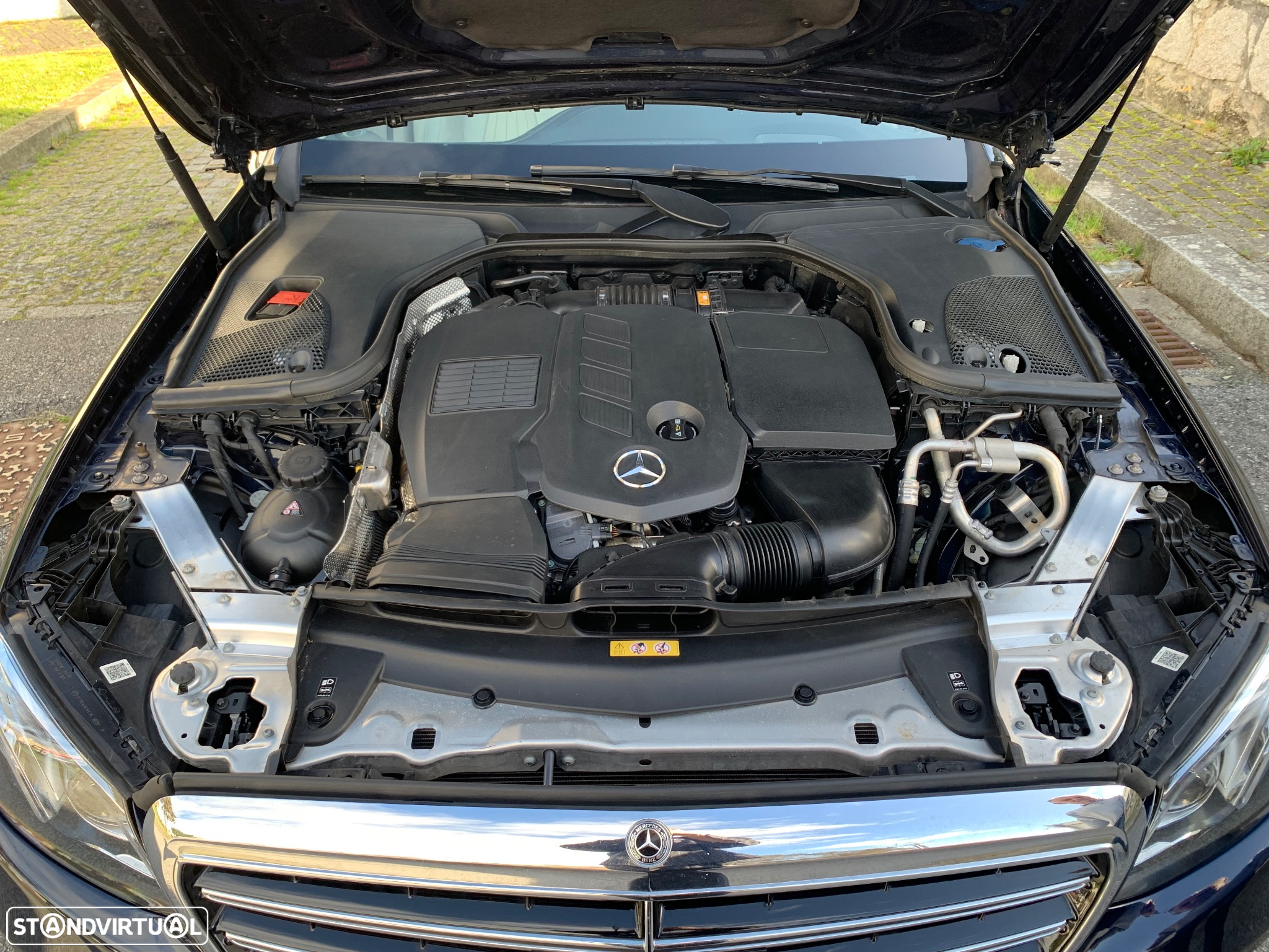 Mercedes-Benz E 300 d Exclusive Line - 17