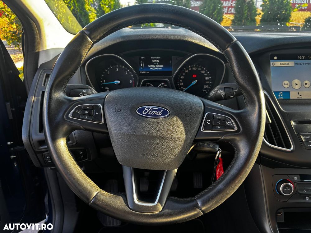 Ford Focus - 9