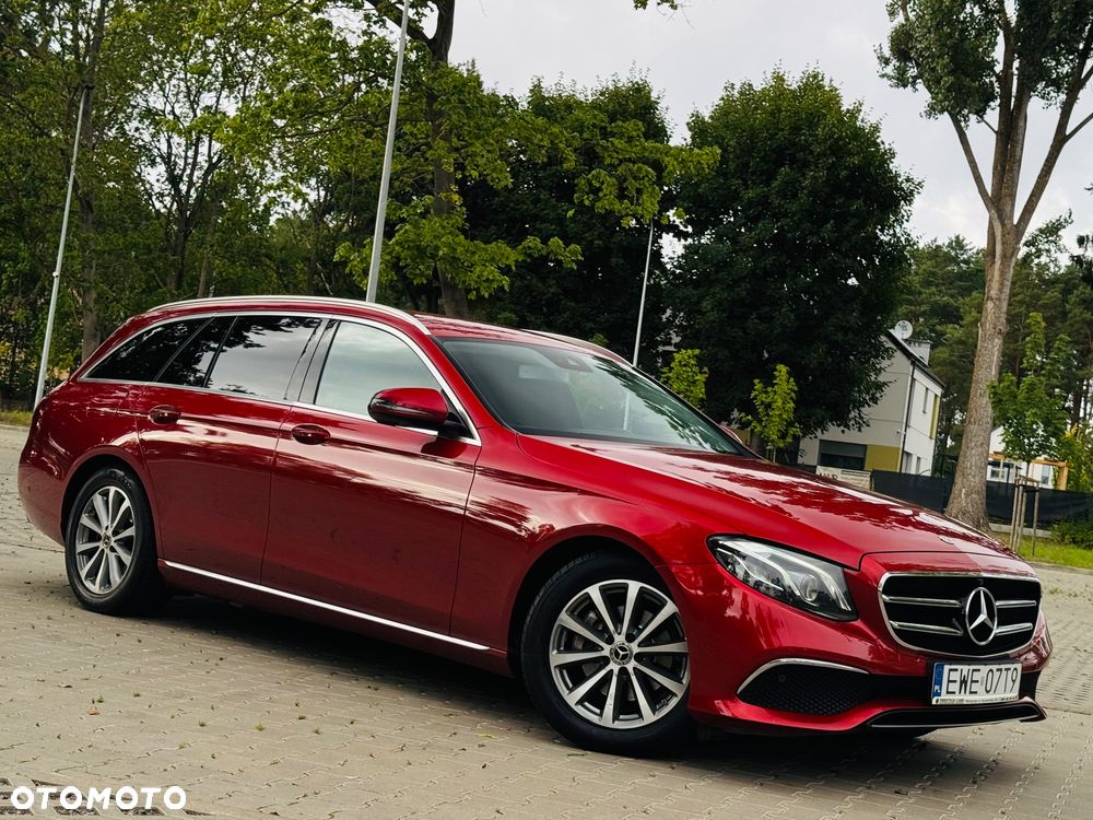 Mercedes-Benz Klasa E 220 d 9G-TRONIC Exclusive - 4