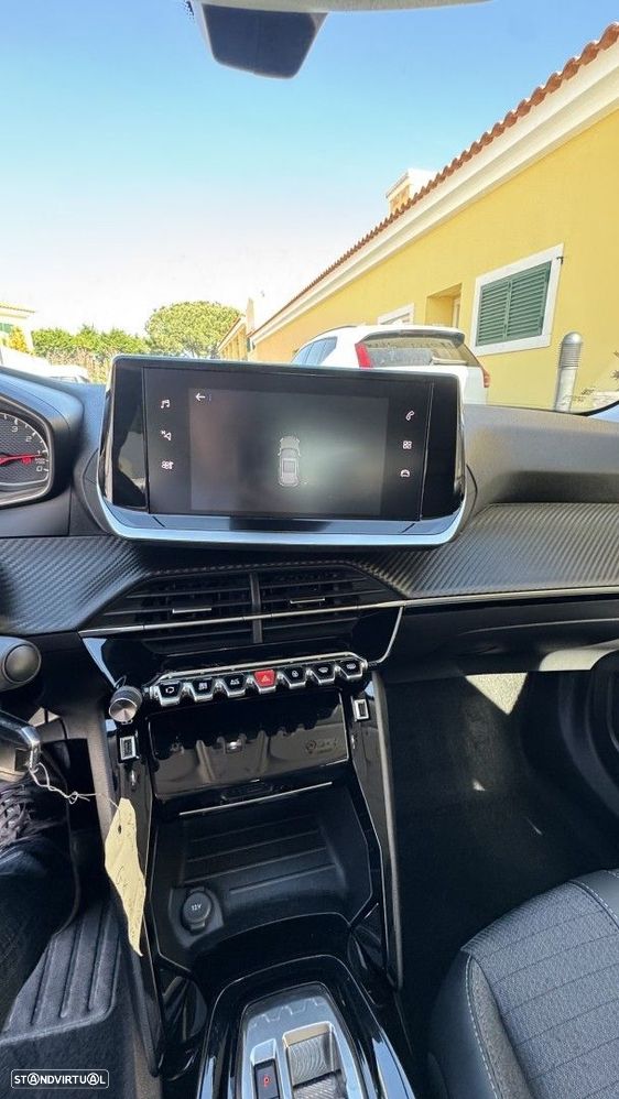 Peugeot 2008 1.2 PureTech Allure Pack EAT8 - 22