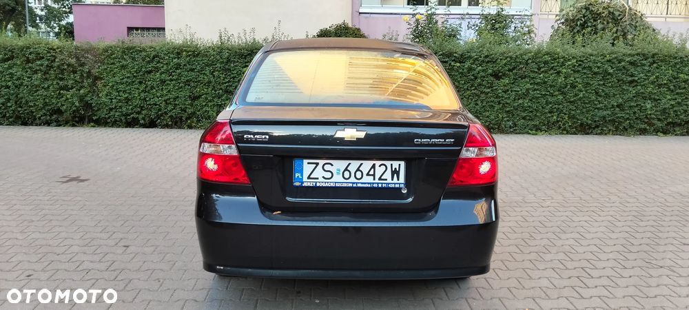 Chevrolet Aveo 1.2 16V Base - 6
