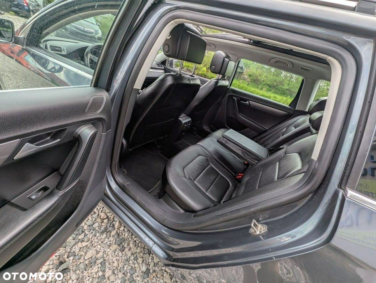 Volkswagen Passat - 9