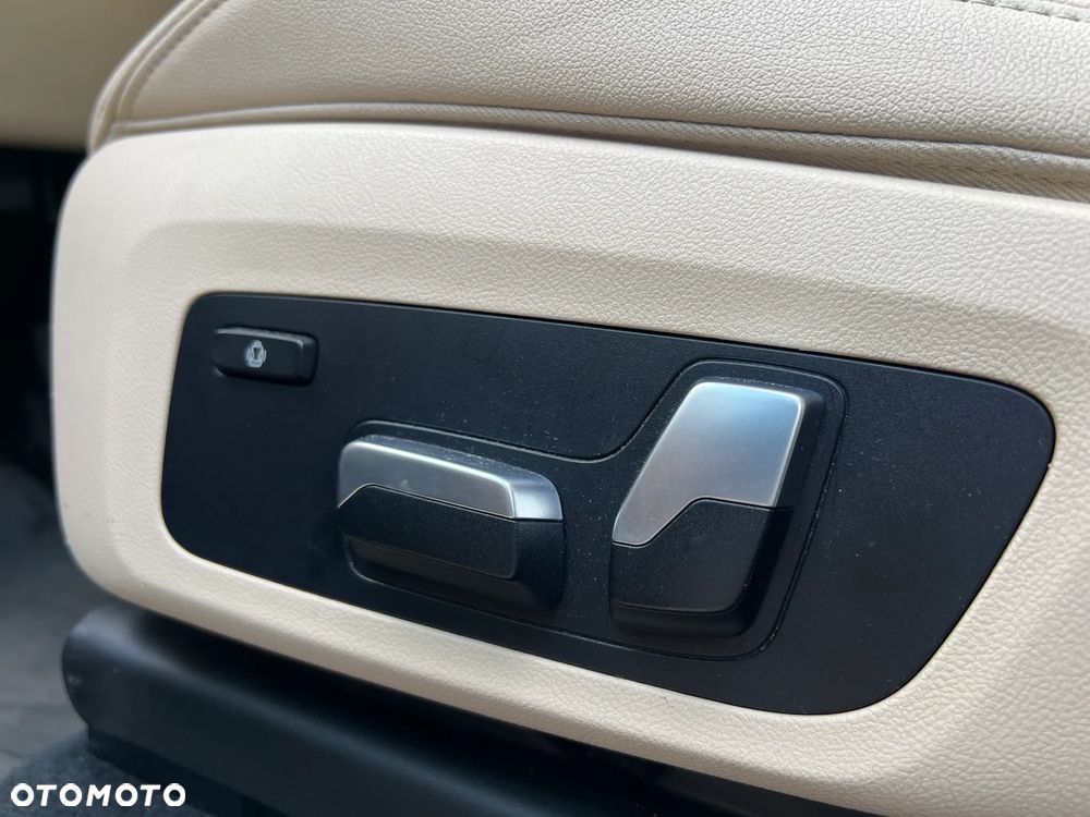 BMW X3 xDrive30i Advantage sport - 20