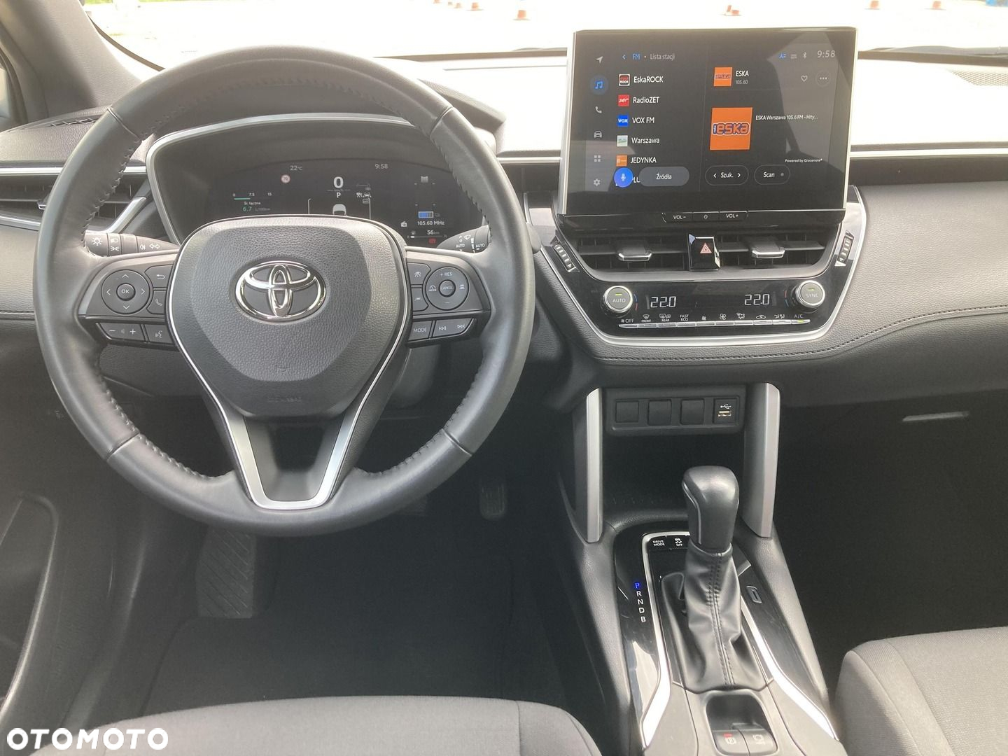Toyota Corolla Cross 2.0 Hybrid Comfort - 13