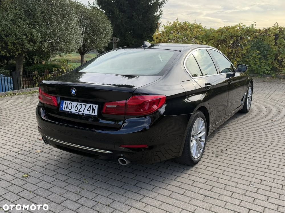 BMW Seria 5 518d Luxury Line - 12
