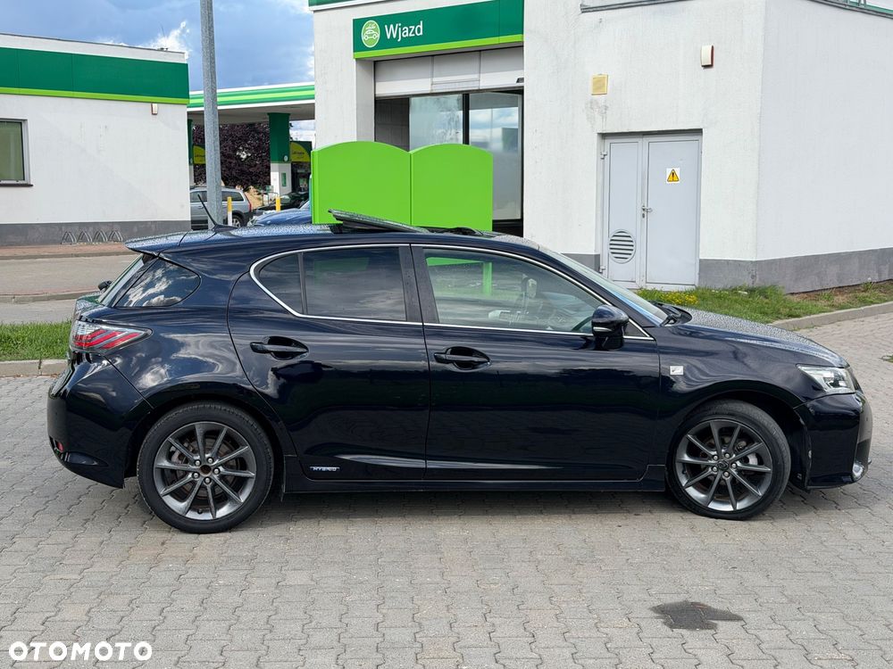 Lexus CT 200h F Sport - 4