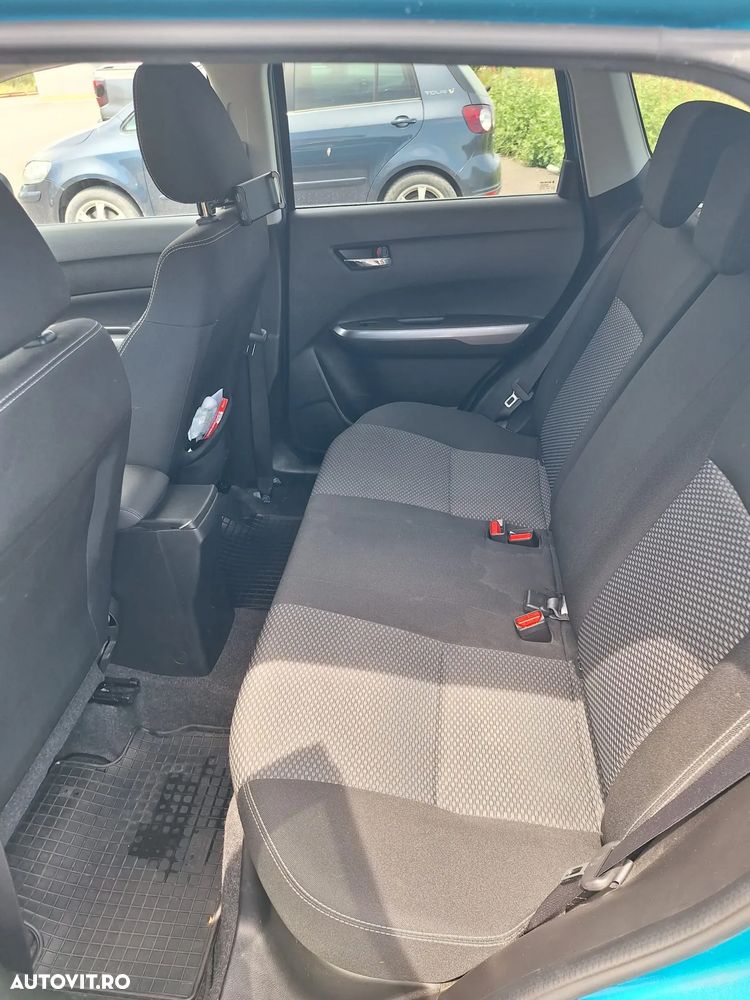Suzuki Vitara 1.4 Boosterjet MHEV Passion - 11