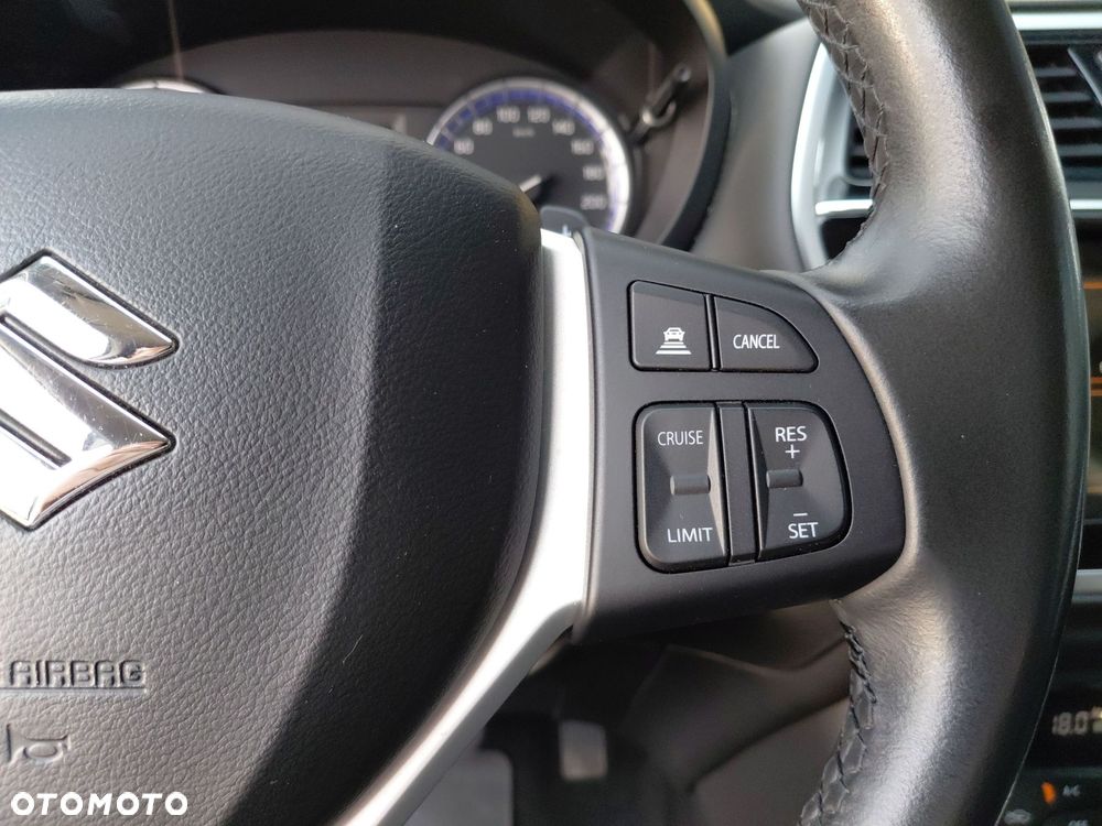 Suzuki SX4 S-Cross 1.4 SHVS Premium - 19