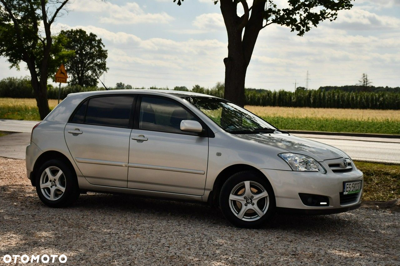 Toyota Corolla - 3