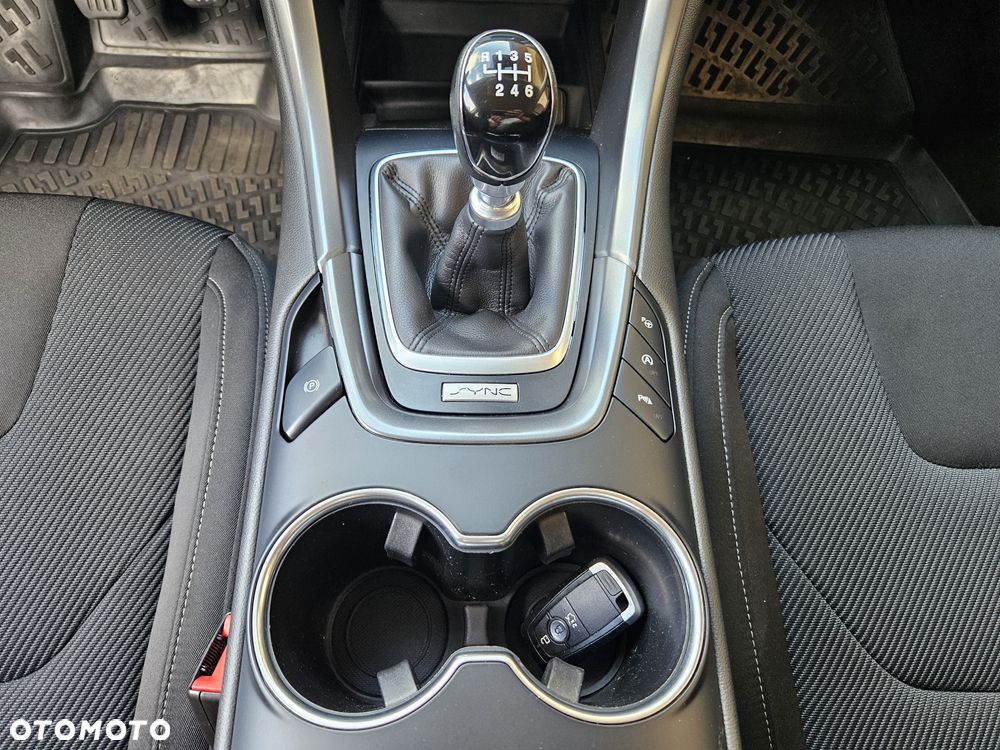 Ford Mondeo - 19