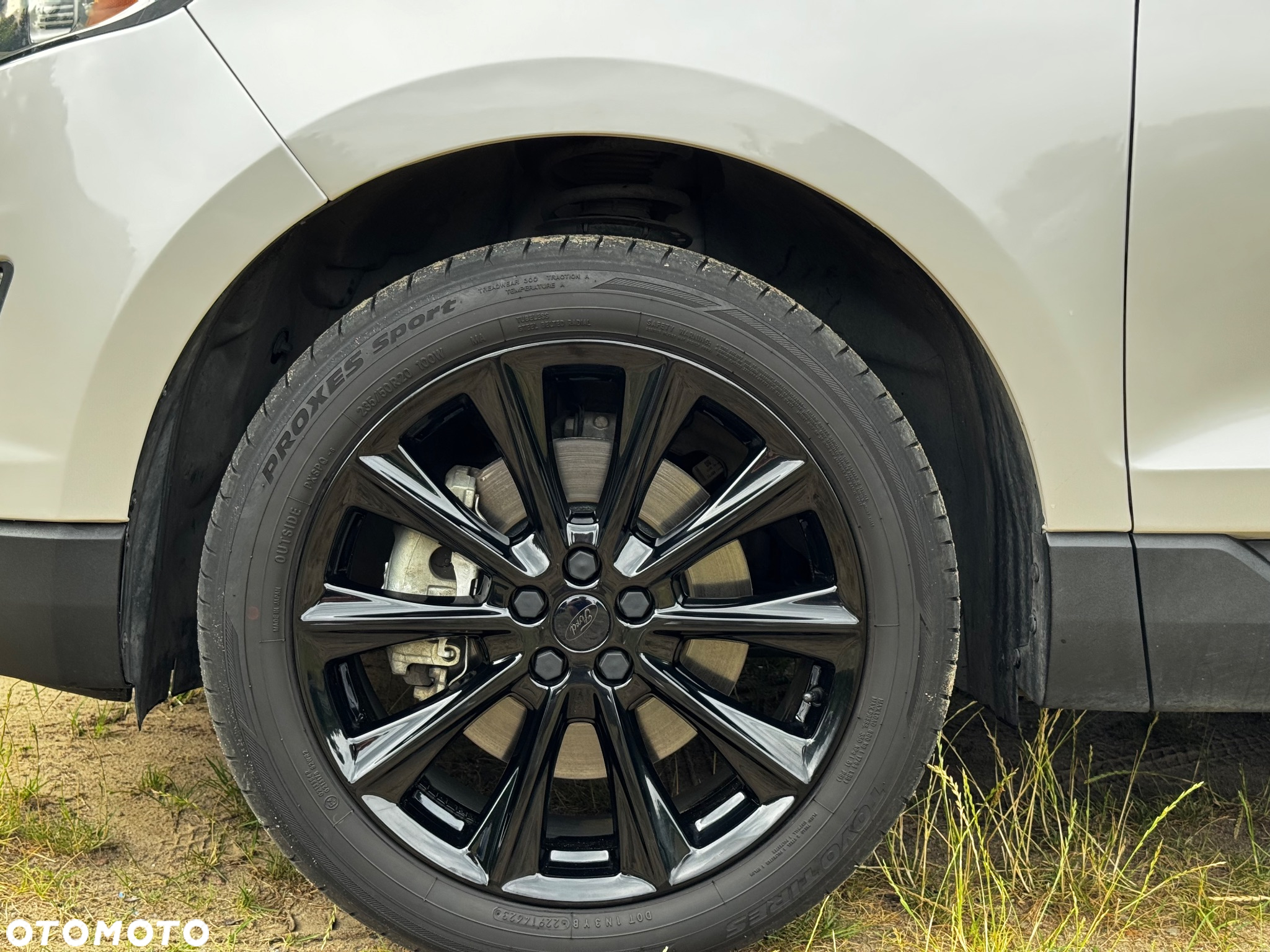 Ford Edge - 10