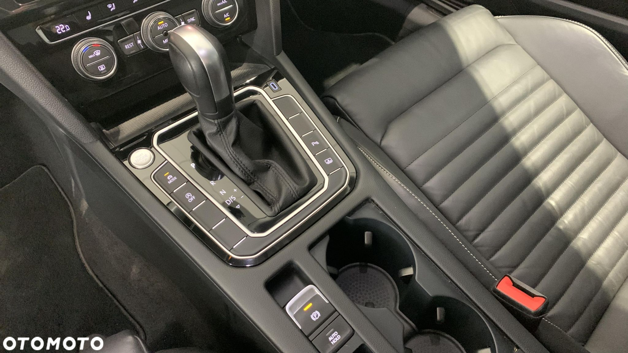 Volkswagen Passat 2.0 TDI 4Mot Elegance DSG - 15