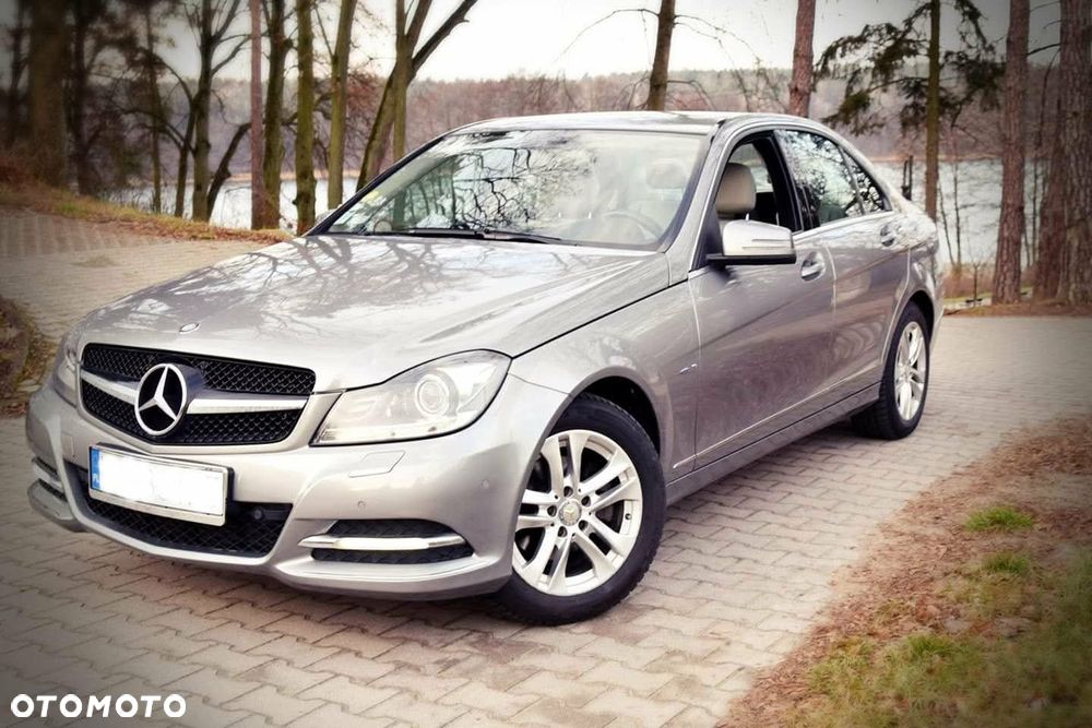 Mercedes-Benz Klasa C 200 CDI BlueEff Avantgarde - 10