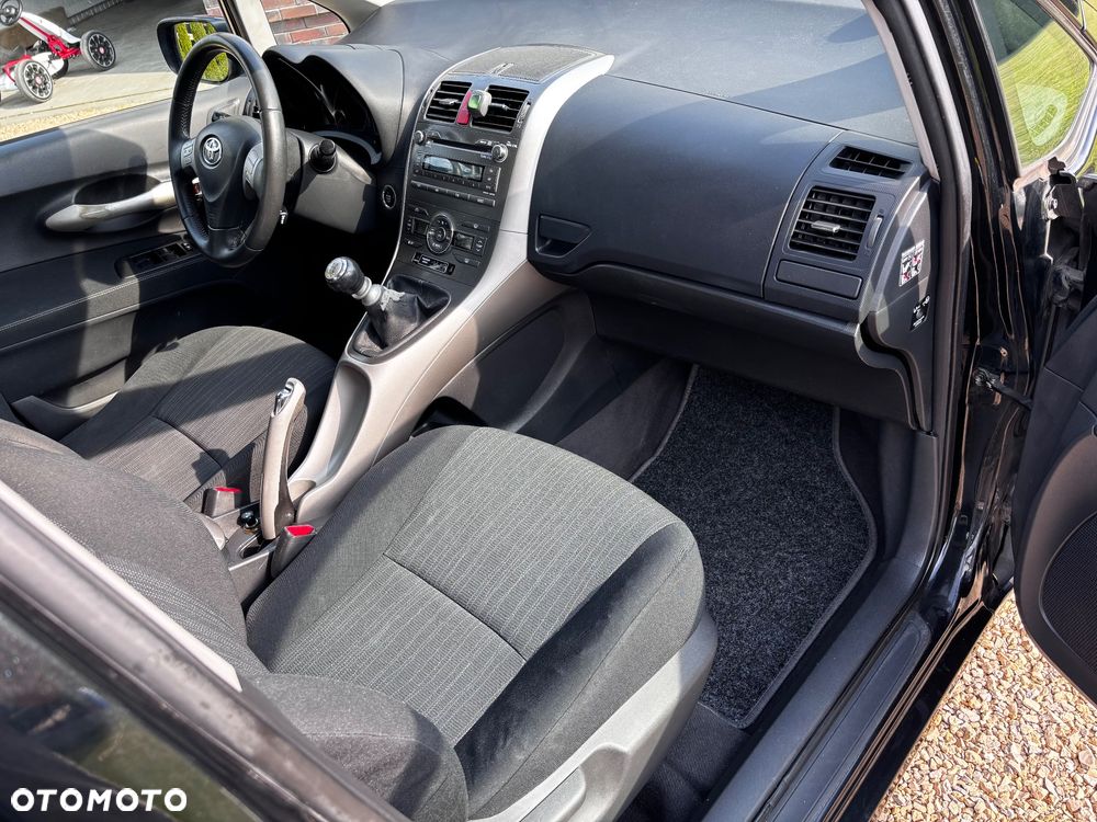 Toyota Auris 1.6 Executive - 15
