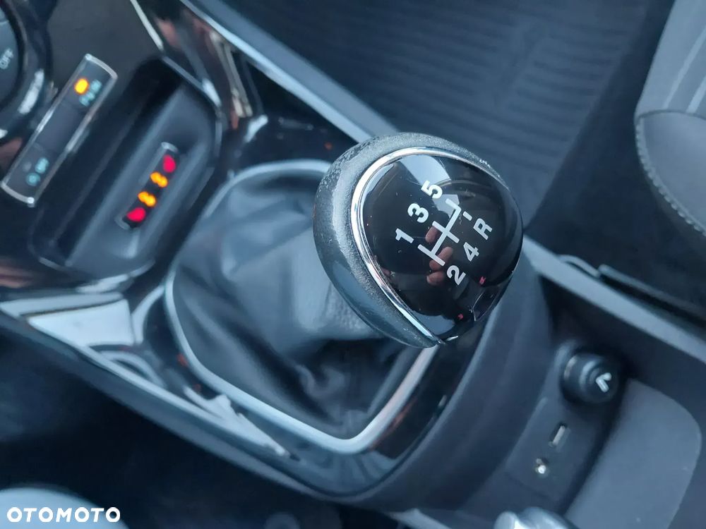 Ford Fiesta 1.0 EcoBoost STart-Stop Titanium - 35