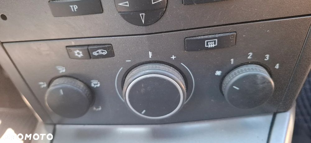 Opel Astra H 1,7 CDTI  Z 17 DTH na części - 12