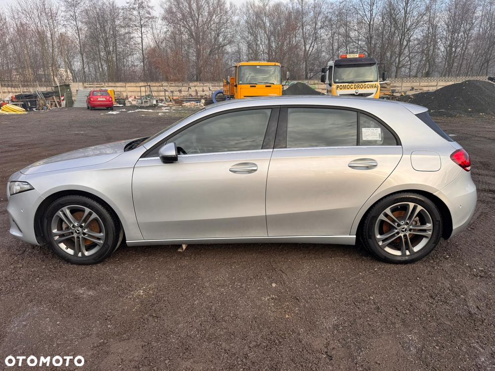 Mercedes-Benz Klasa A 180 d Edition 1 7G-DCT - 4