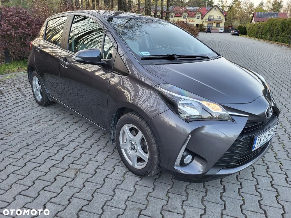 Toyota Yaris 1.5 Premium CVT - 8
