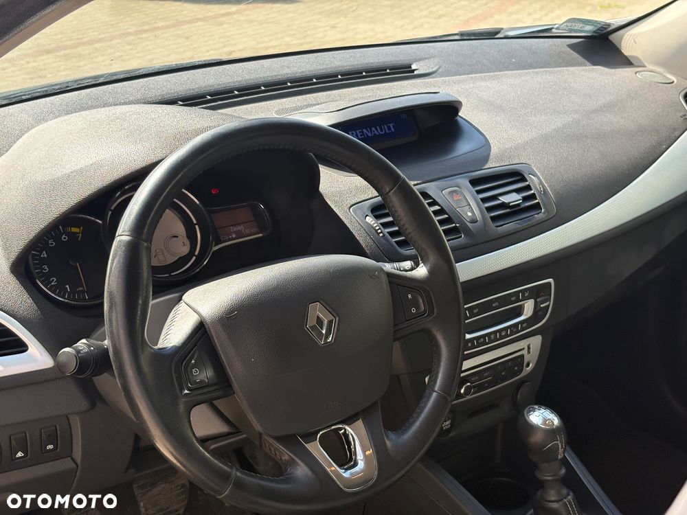Renault Megane 1.2 16V TCe Energy Limited - 8