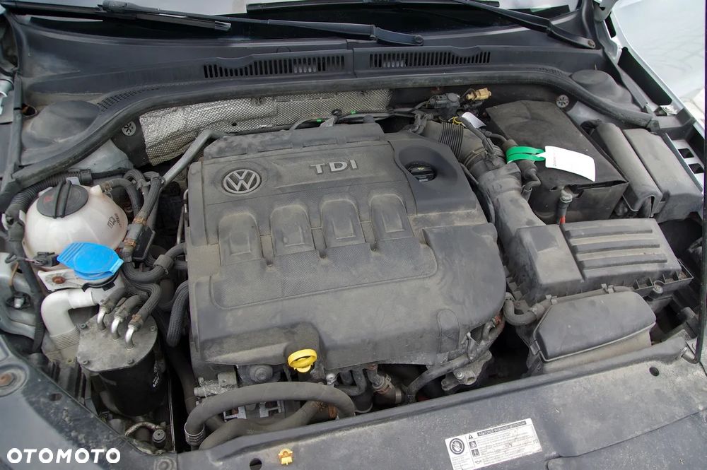 Volkswagen Jetta 2.0 TDI DPF BMT Trendline - 37
