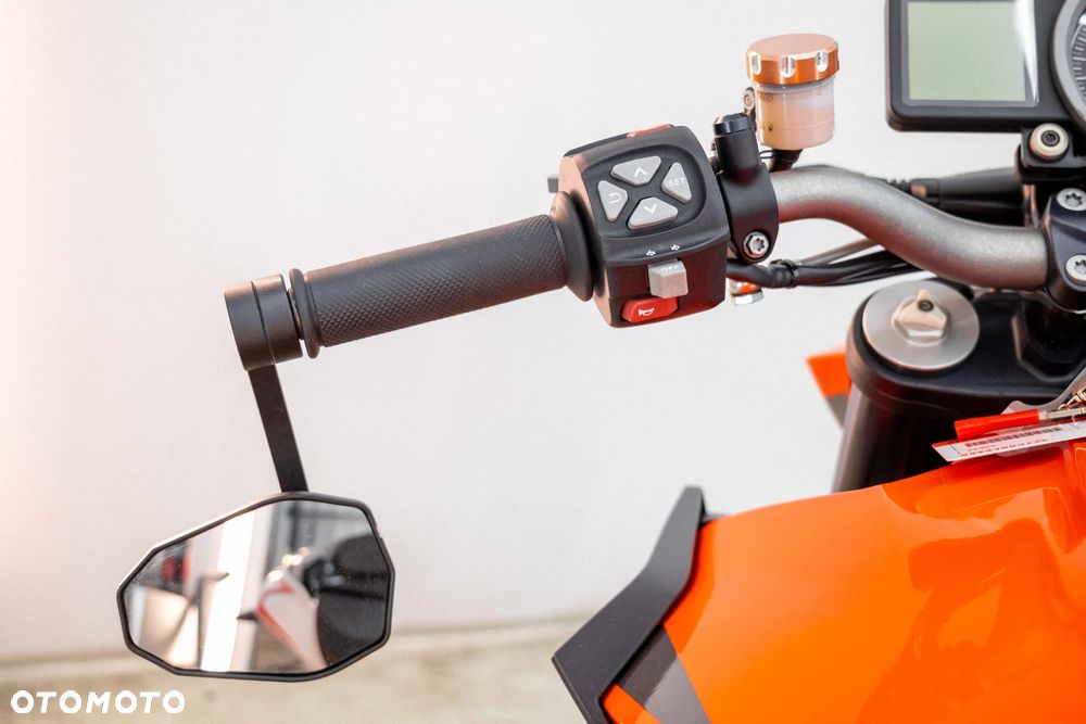 KTM Super Duke - 23