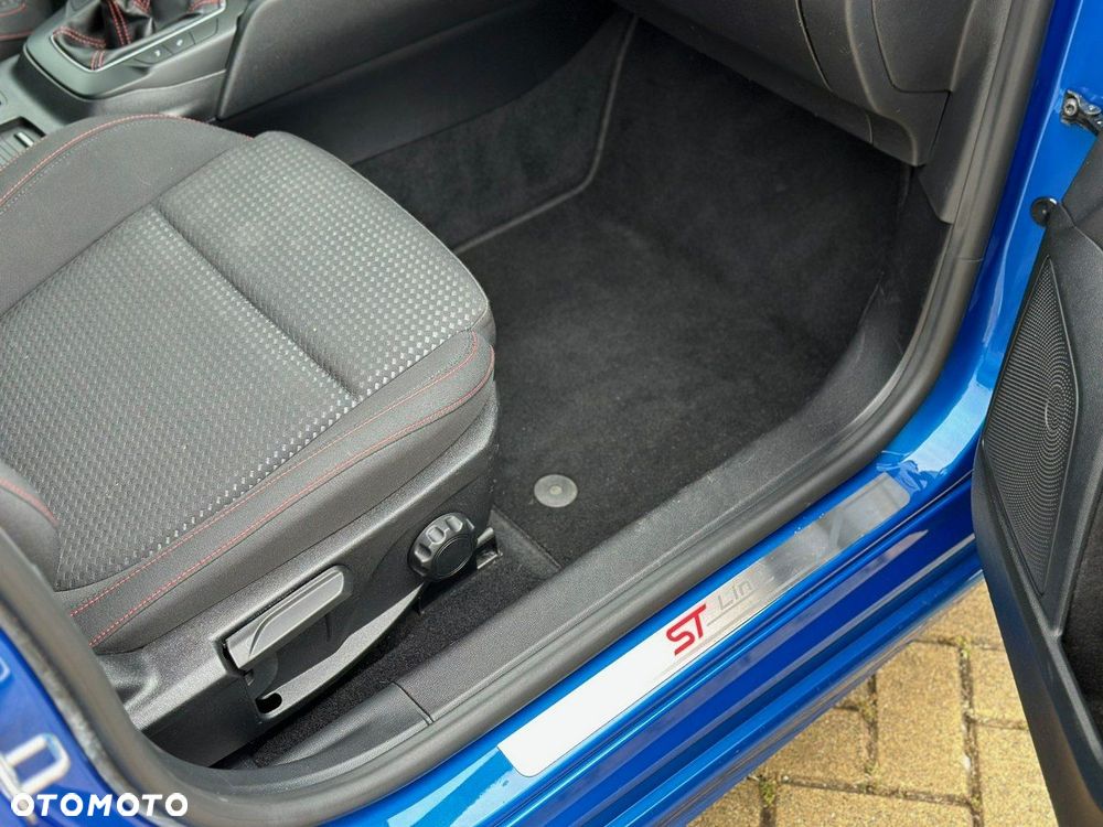 Ford Focus Turnier 1.5 EcoBlue Start-Stopp-System ST-LINE X - 8
