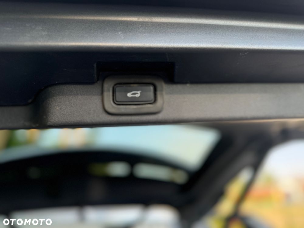 Land Rover Discovery - 33