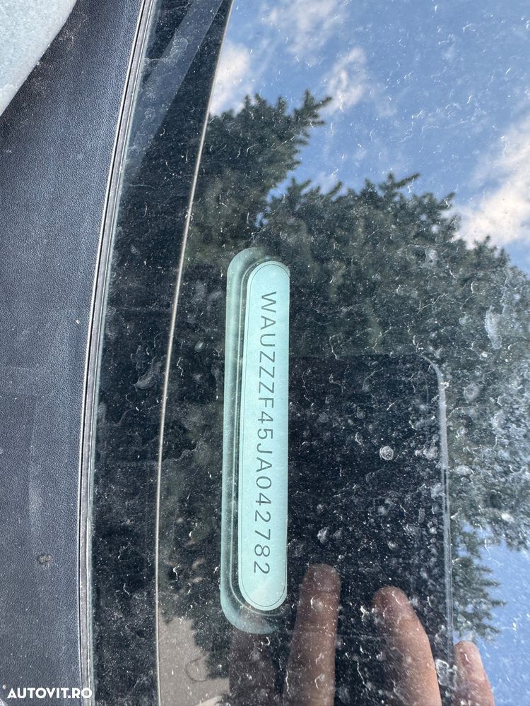 Audi A4 2.0 TDI ultra S tronic sport - 15