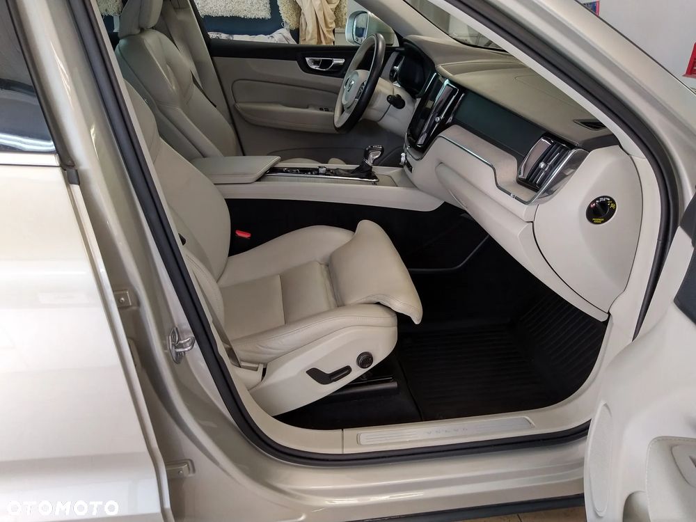 Volvo XC 60 D4 Inscription - 2