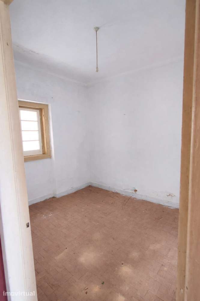 Moradia e Anexos c/ Projeto Aprovado  - 202,45 m² - Grande imagem: 2/22