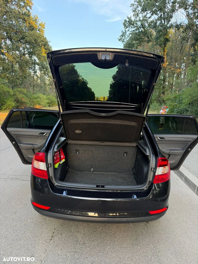 Skoda RAPID 1.6 TDI DSG Active - 11