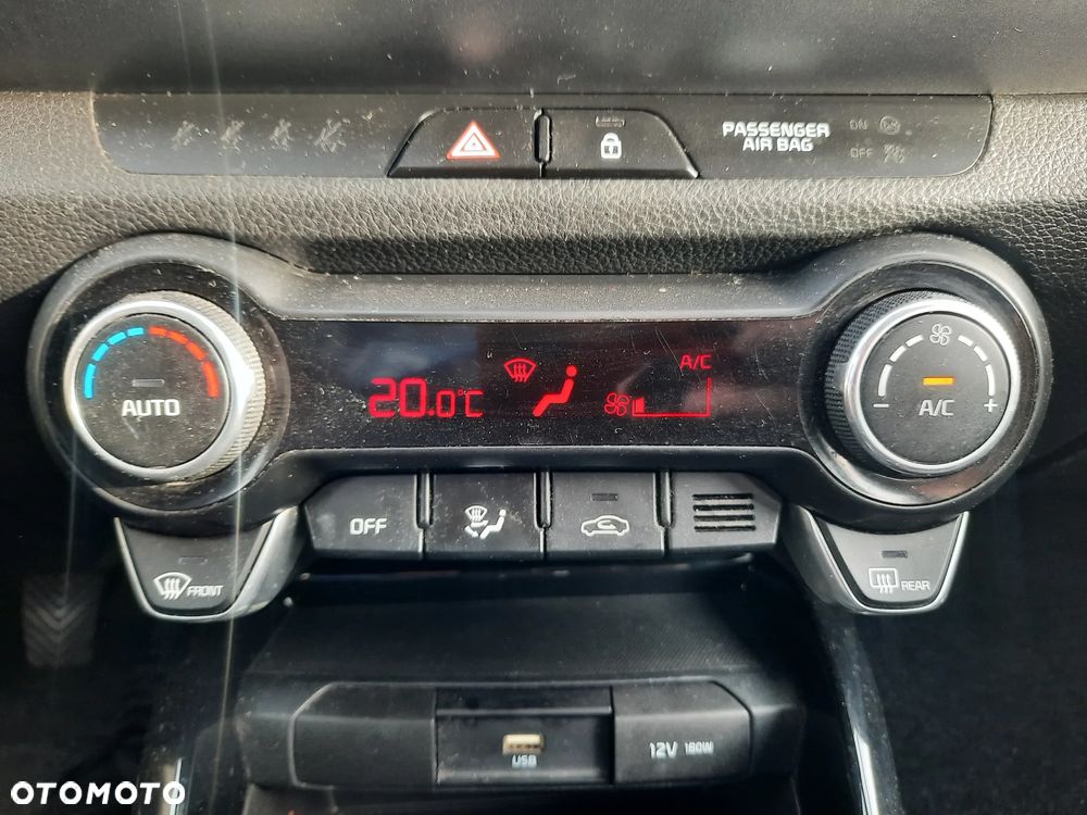 Kia Stonic 1.0 T-GDI L Business Line - 29