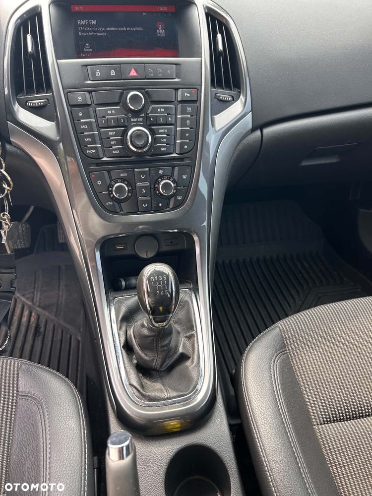 Opel Astra 1.4 Turbo - 12