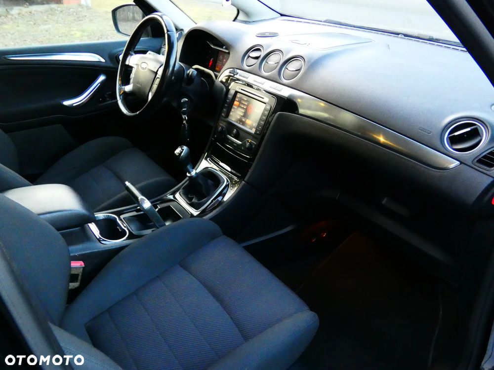 Ford S-Max 2.0 TDCi DPF Titanium - 12