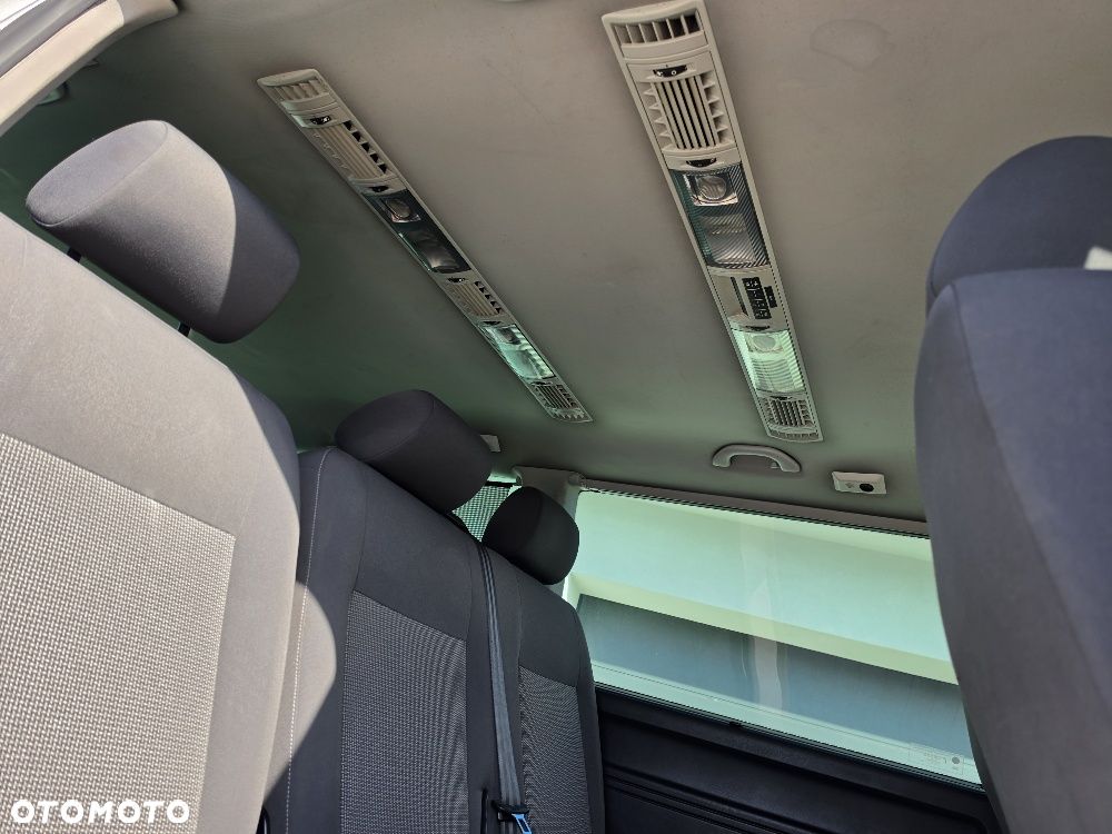 Volkswagen Caravelle L2 Comfortline - 17