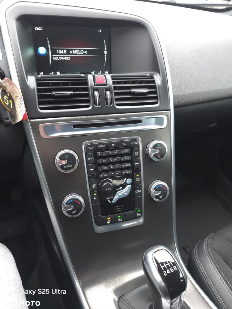 Volvo XC 60 D4 Momentum - 33